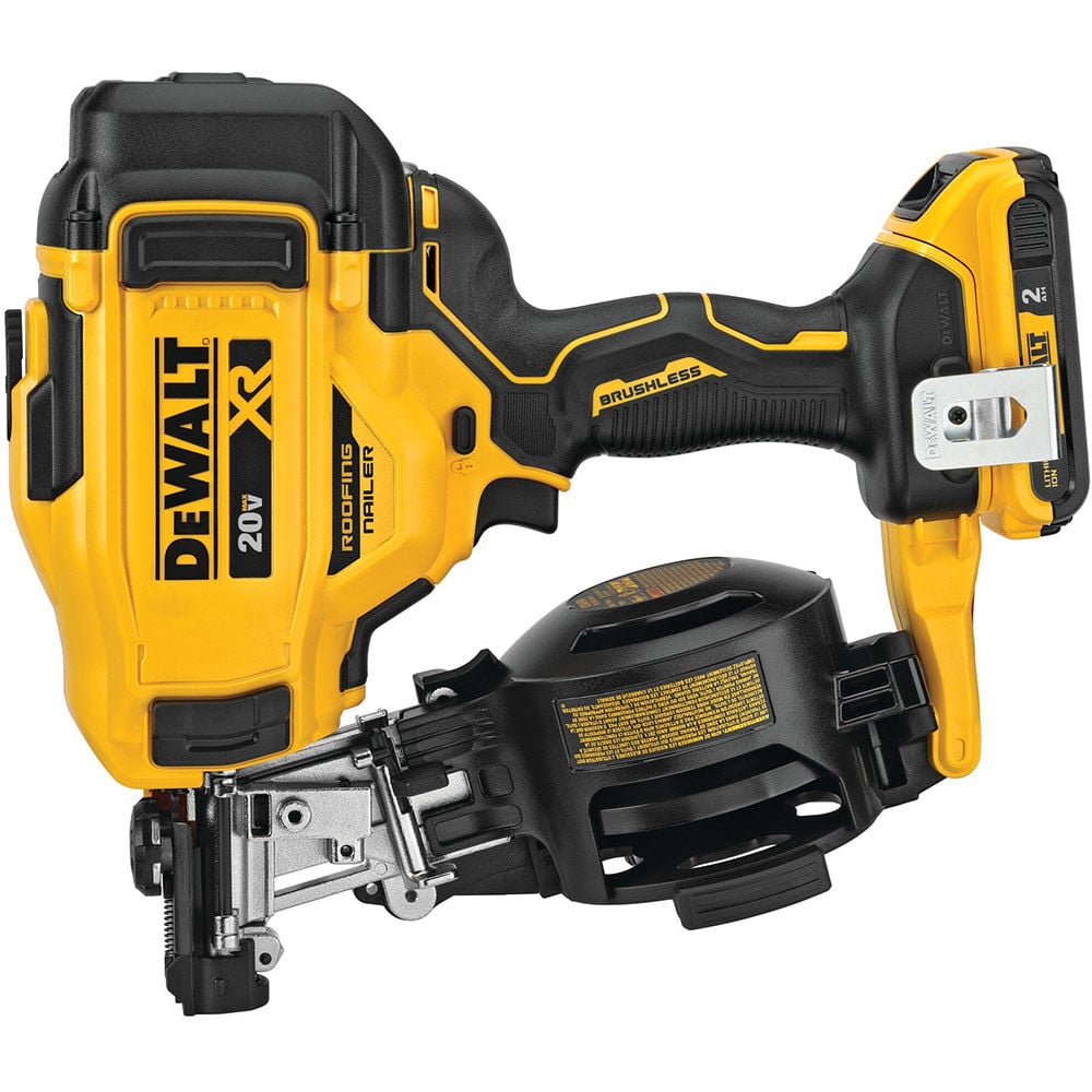 DEWALT 20V MAX 15 Cordless Coil Roofing Nailer Kit